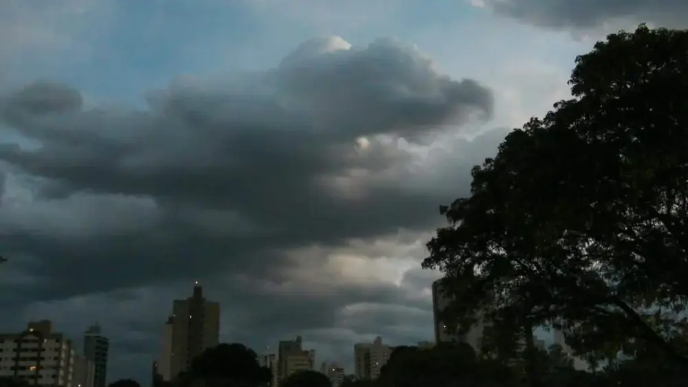 Defesa Civil alerta para tempestade em Campo Grande