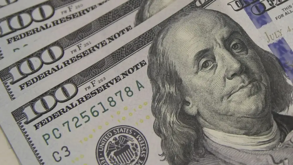 Dólar sobe a R$ 5,11 com crise no Estreito de Ormuz