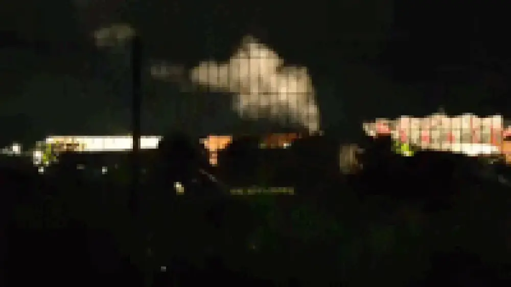 Fumaça encobre shopping na saída para Cuiabá
