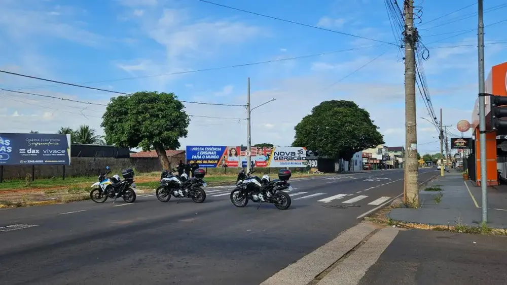 Perícia interdita rua para concluir laudo de acidente que amputou perna de mulher