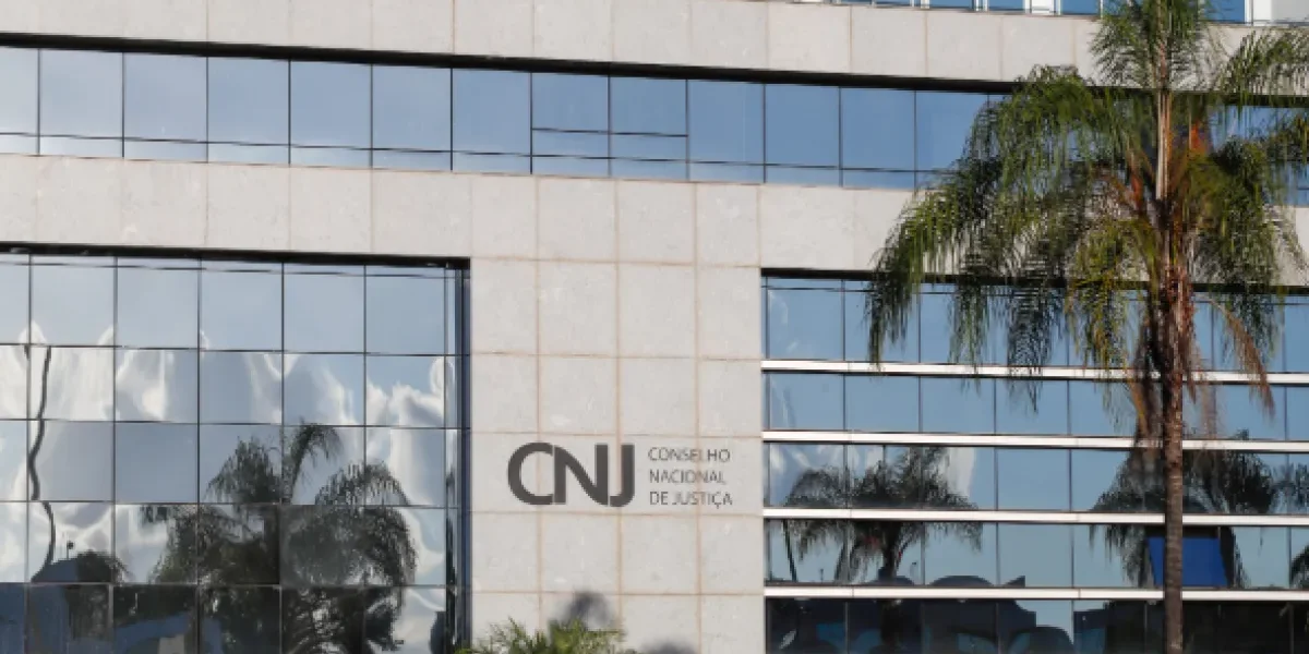 CNJ cria grupo para revisar salários de juízes e desembargadores