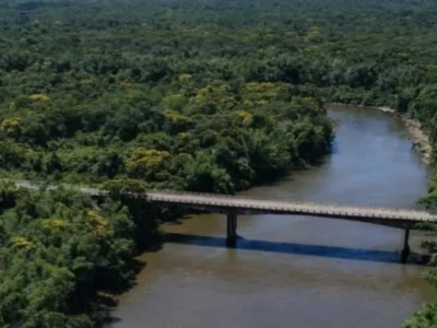 Ponte do Rio Miranda é interditada para concretagem em Bonito